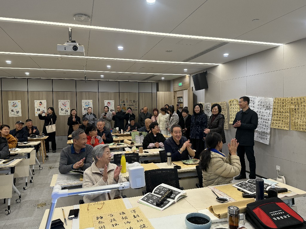 西安老年大学召开党建引领社区老年教育发展座谈会
