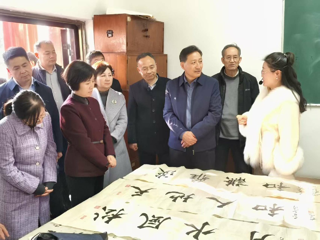 渭南市委老干部工作局来商洛市老年大学考察学习