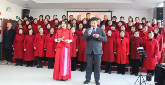 商南县老年大学联合农行商南县支行共同举办银龄才艺展示活动